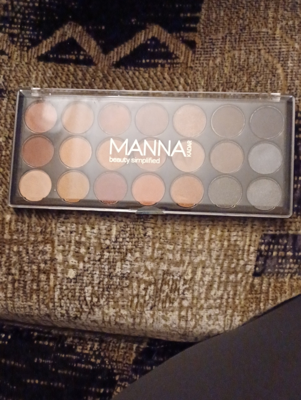 4/$30 New Manna Kadar Warm Neutral Eyeshadow Palette - Browns & Taupes
